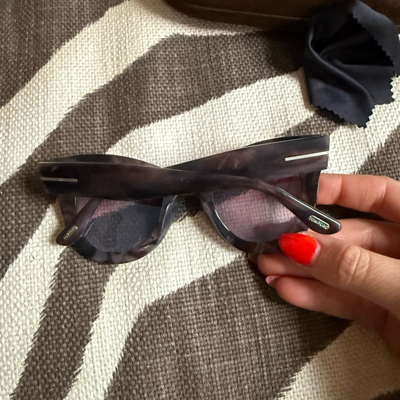 Tom Ford cat eye sunglasses - Picture 5 of 5